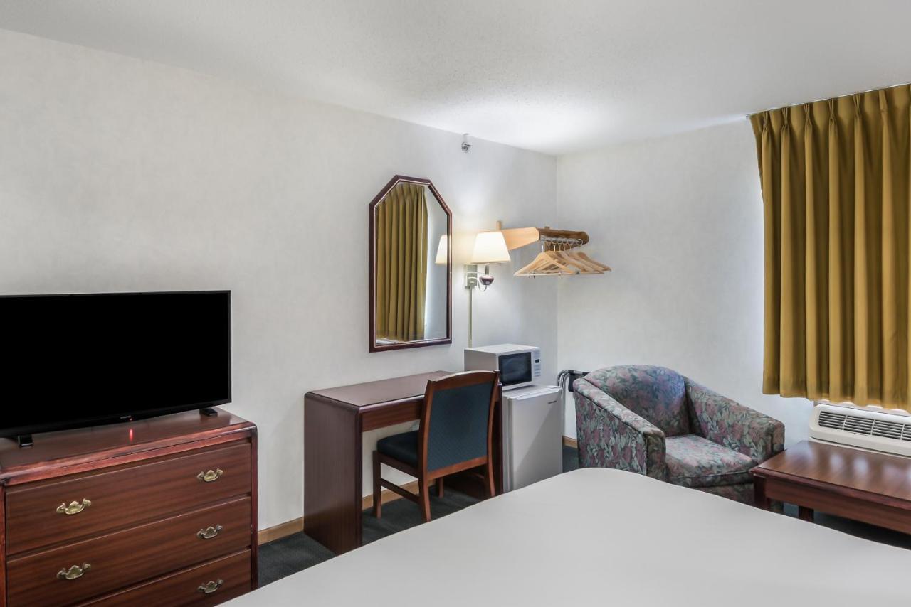 Americas Best Value Inn-Wenona Exterior foto